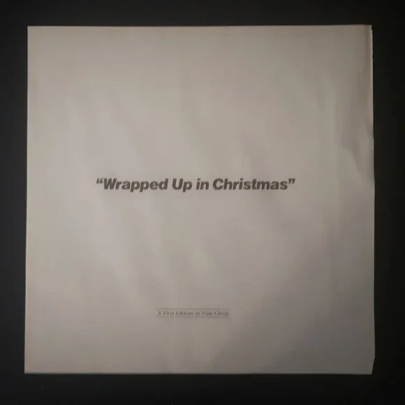 Vintage Norman Rockwell 8" Christmas 1981 "Wrapped Up In Christmas" Plate - Picture 4 of 5